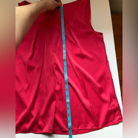 ST. John Pink Silk Blend Tank Top Shell Pleats Size Small - Picture 6 of 6